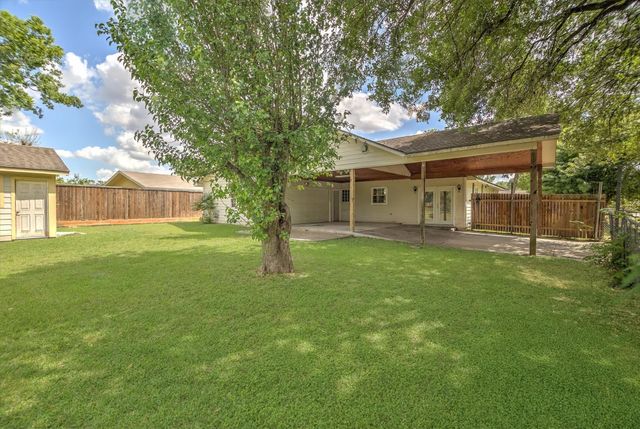 6946 Cole Creek Drive, Houston, TX 77092