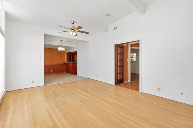 6946 Cole Creek Drive, Houston, TX 77092