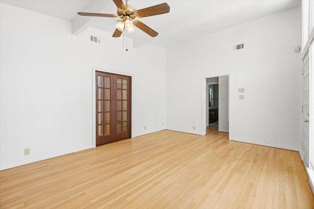 6946 Cole Creek Drive, Houston, TX 77092