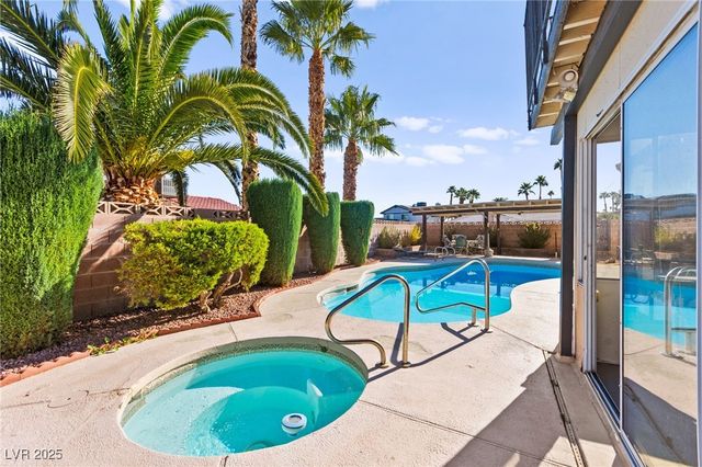 3842 Higley Street, Las Vegas, NV 89103