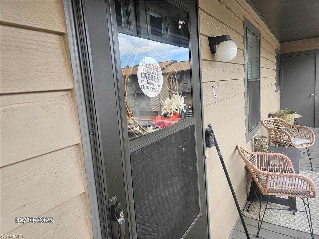 210 Vista Circle C, Winston-salem, NC 27106