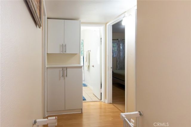 9551 Via Ricardo, Burbank, CA 91504