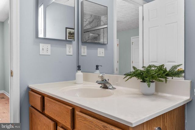 1215 MARKHAM LN, Pasadena, MD 21122