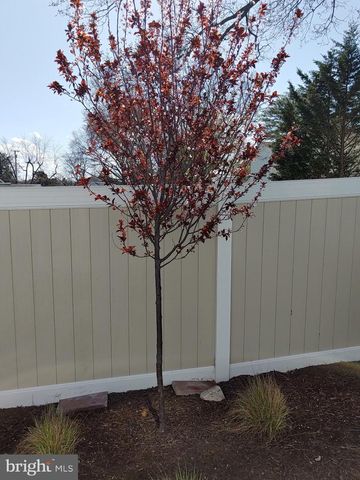 1215 MARKHAM LN, Pasadena, MD 21122