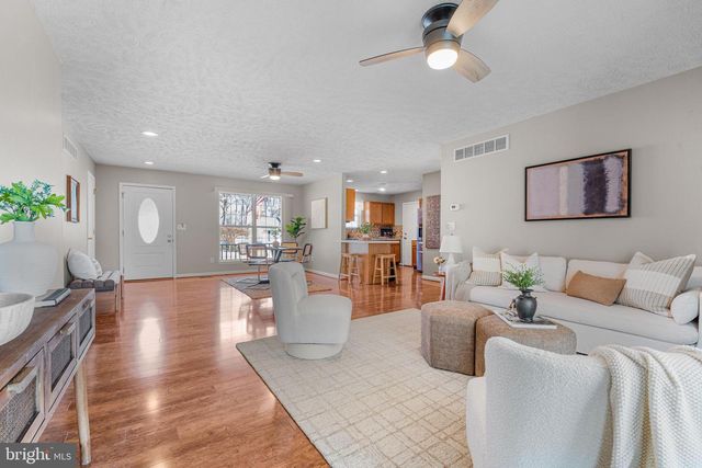 1215 MARKHAM LN, Pasadena, MD 21122