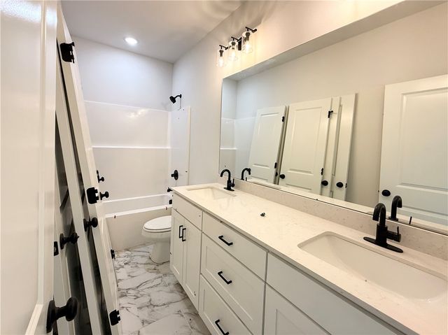 4604 SW Juneberry Street, Bentonville, AR 72713