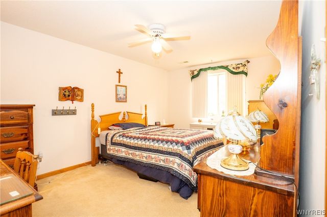 7 Sunmist E, Amherst, NY 14228