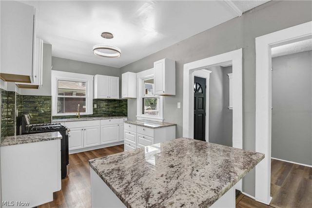 2231 Bellfield Avenue, Cleveland Heights, OH 44106