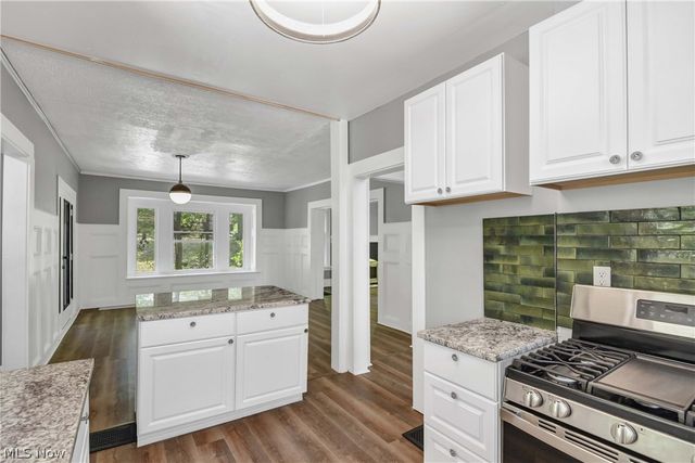 2231 Bellfield Avenue, Cleveland Heights, OH 44106