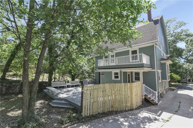 2231 Bellfield Avenue, Cleveland Heights, OH 44106