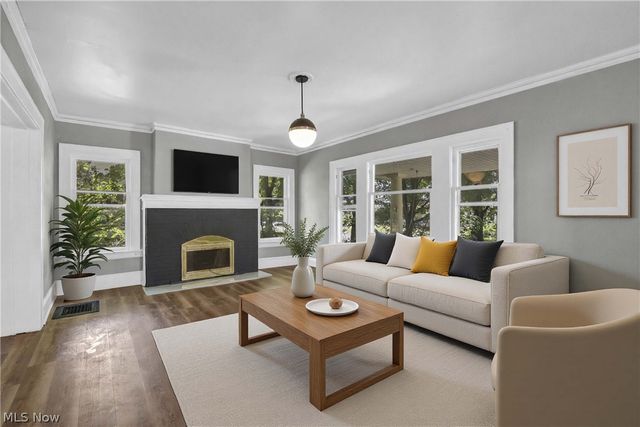 2231 Bellfield Avenue, Cleveland Heights, OH 44106