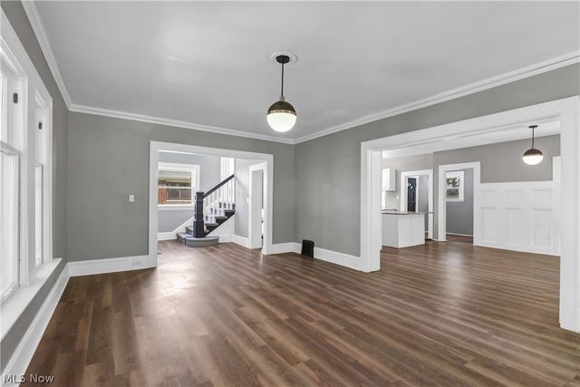 2231 Bellfield Avenue, Cleveland Heights, OH 44106