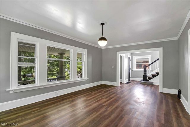 2231 Bellfield Avenue, Cleveland Heights, OH 44106