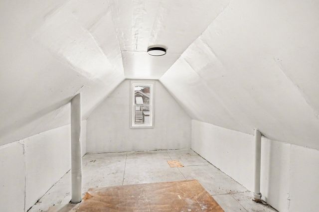 718 S Mill Street, Reed City, MI 49677