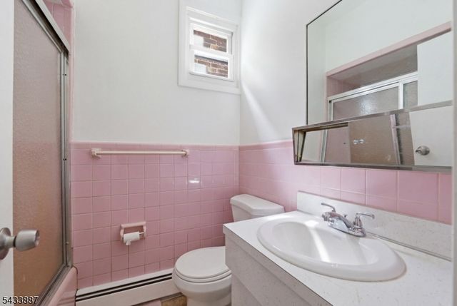 598 Van Houten Ave, Clifton City, NJ 07013