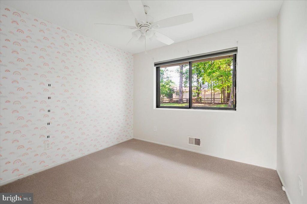 Image 18 of property listing at 3912 GELDING LN, Olney, MD 20832