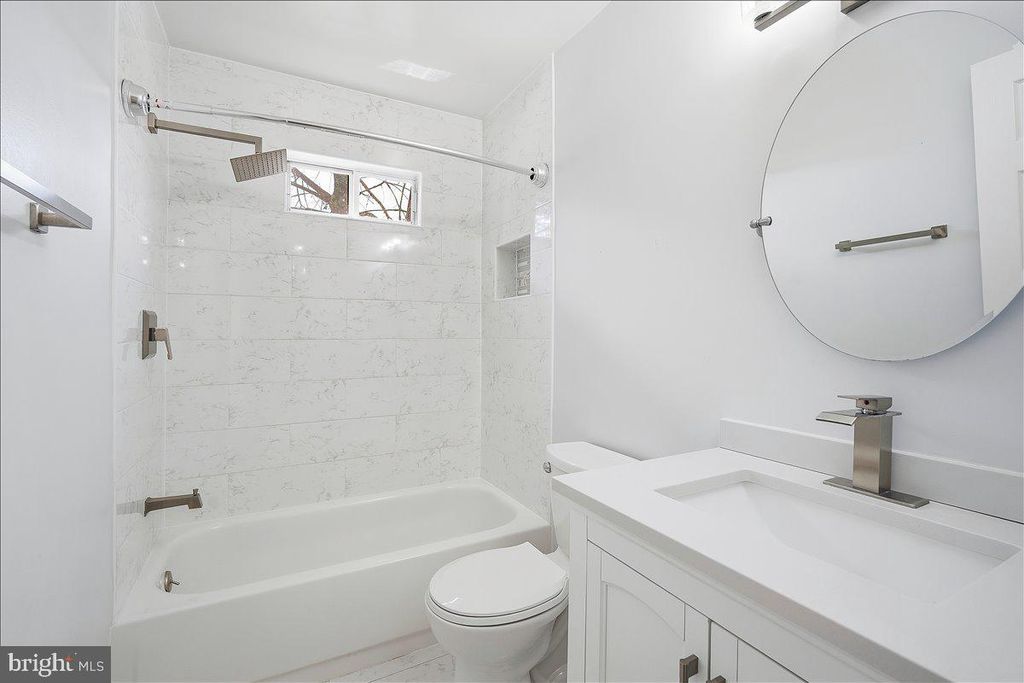 Image 19 of property listing at 3912 GELDING LN, Olney, MD 20832