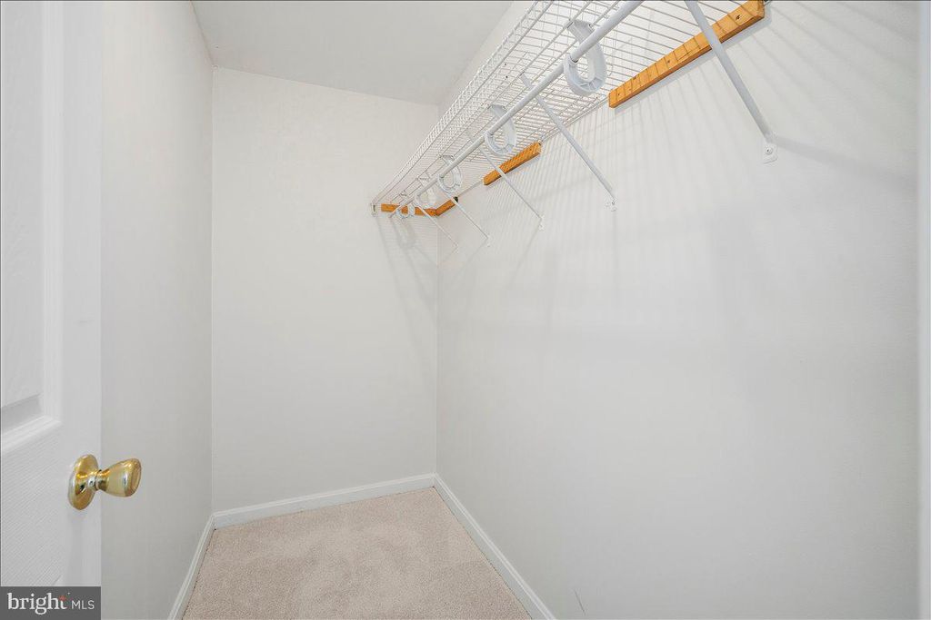 Image 27 of property listing at 3912 GELDING LN, Olney, MD 20832