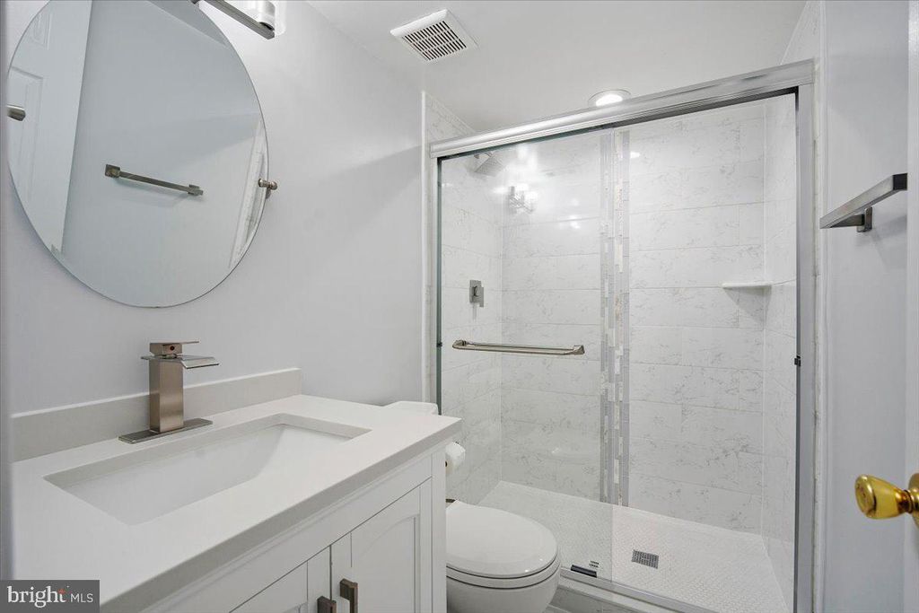 Image 28 of property listing at 3912 GELDING LN, Olney, MD 20832