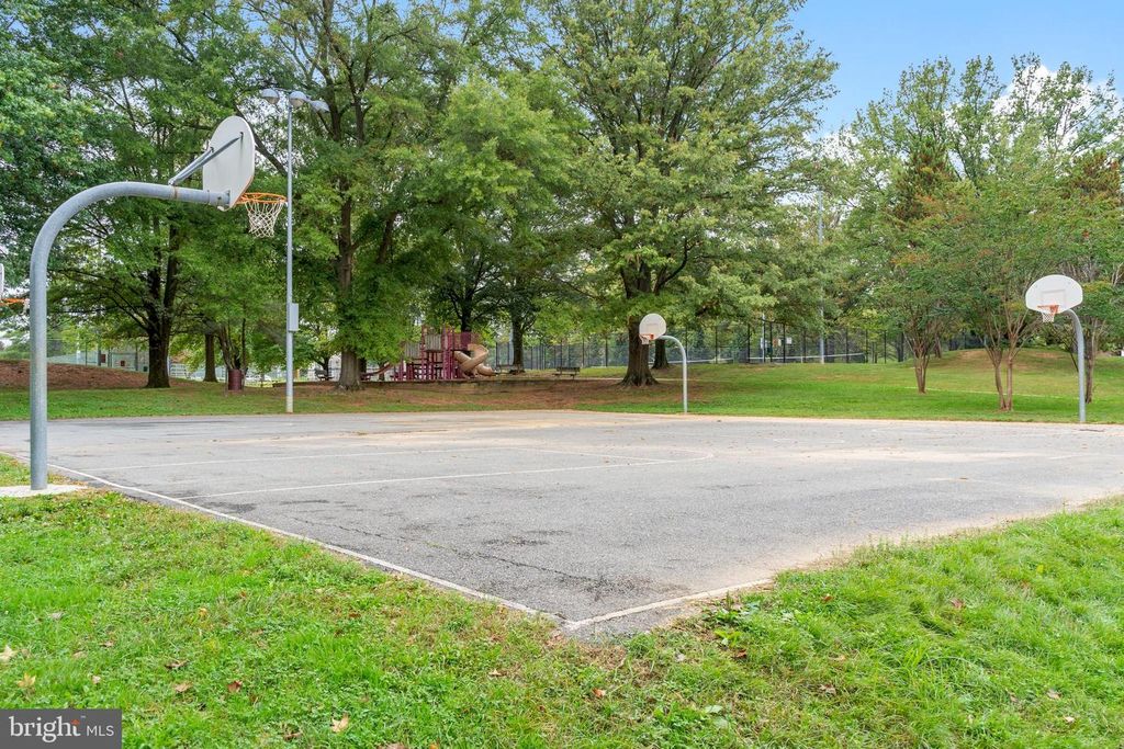 Image 55 of property listing at 3912 GELDING LN, Olney, MD 20832