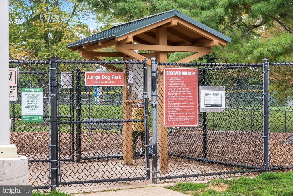 Image 56 of property listing at 3912 GELDING LN, Olney, MD 20832