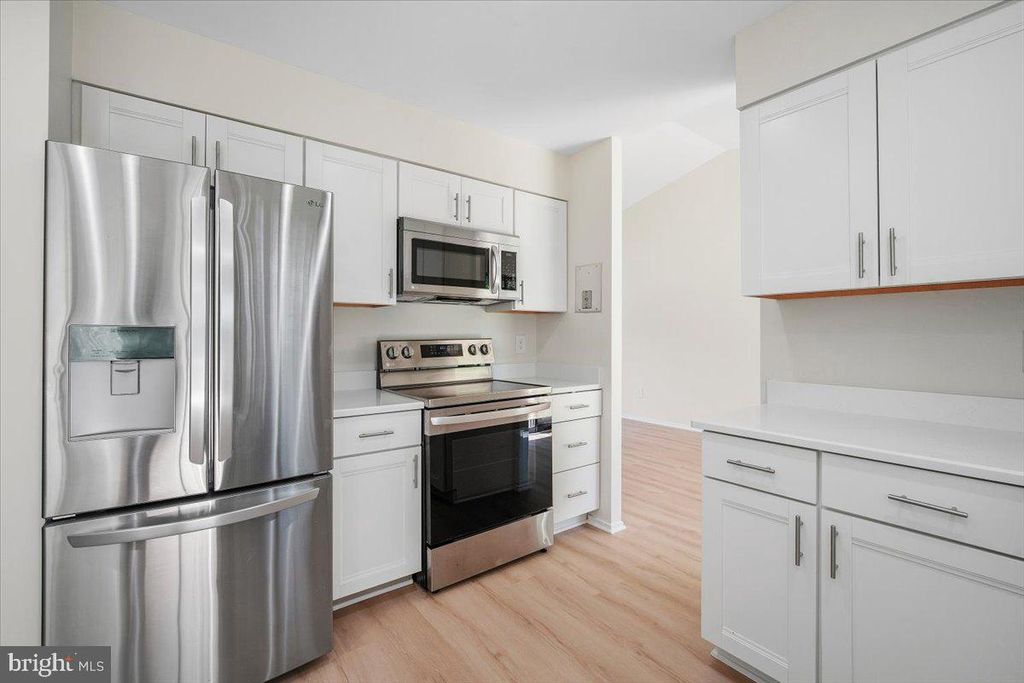 Image 9 of property listing at 3912 GELDING LN, Olney, MD 20832