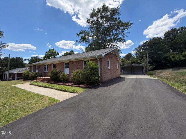 2611 Freemont Road, Durham, NC 27705