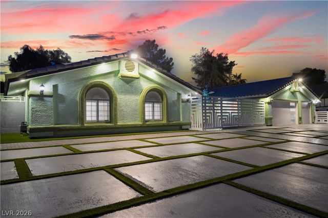 3160 East Viking Road, Las Vegas, NV 89121