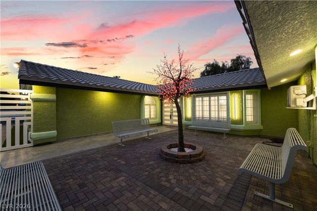 3160 East Viking Road, Las Vegas, NV 89121