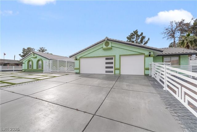 3160 East Viking Road, Las Vegas, NV 89121