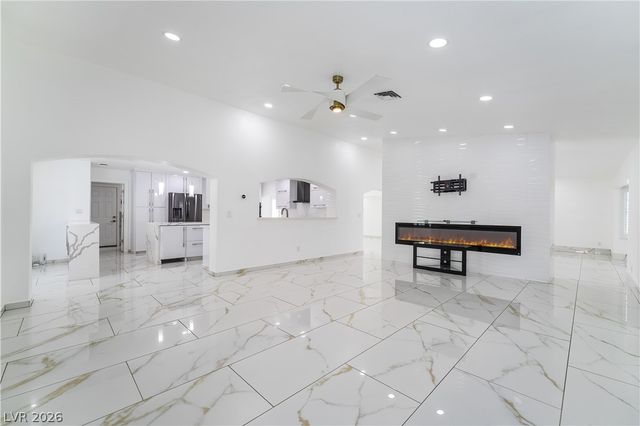 3160 East Viking Road, Las Vegas, NV 89121