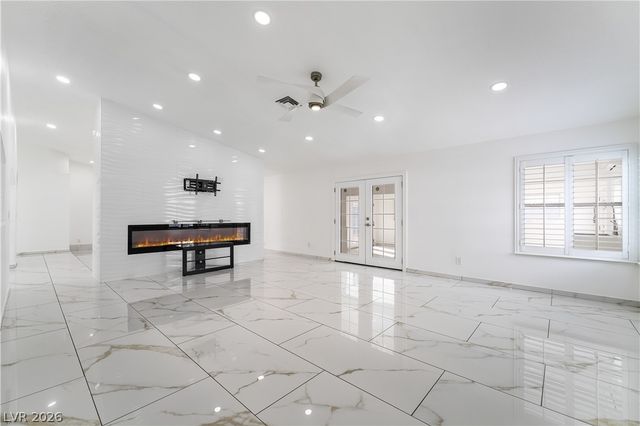 3160 East Viking Road, Las Vegas, NV 89121