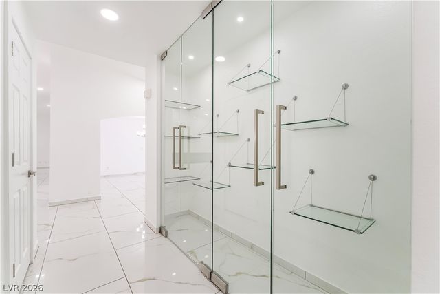 3160 East Viking Road, Las Vegas, NV 89121