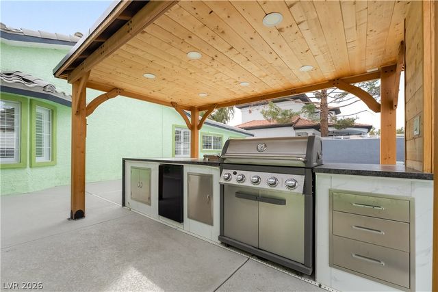 3160 East Viking Road, Las Vegas, NV 89121