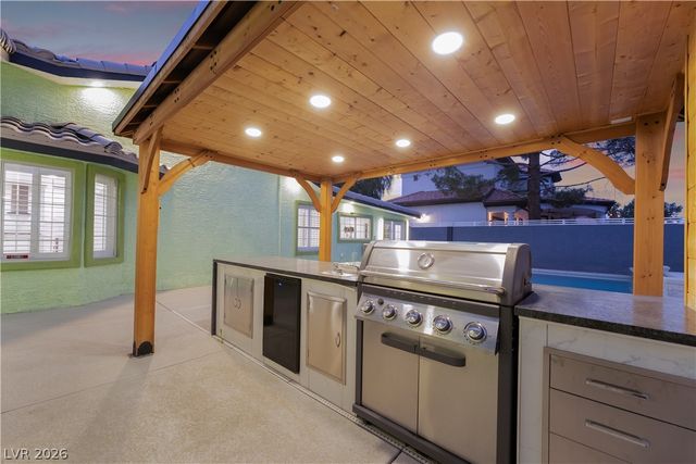 3160 East Viking Road, Las Vegas, NV 89121