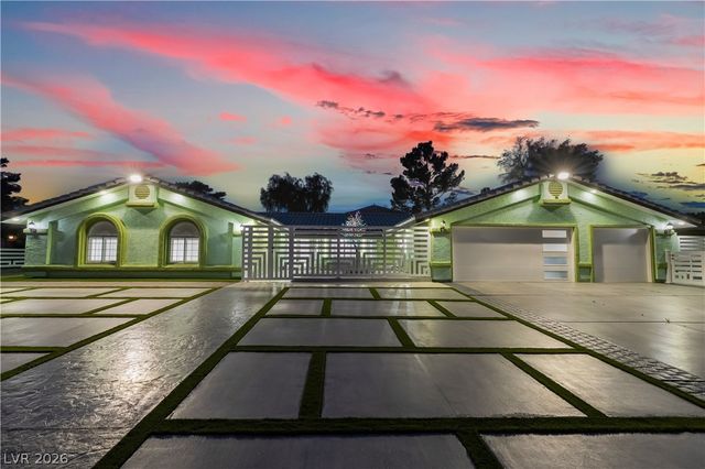 3160 East Viking Road, Las Vegas, NV 89121