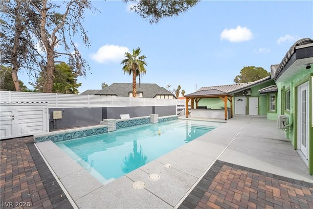 3160 East Viking Road, Las Vegas, NV 89121