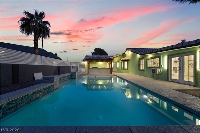 3160 East Viking Road, Las Vegas, NV 89121