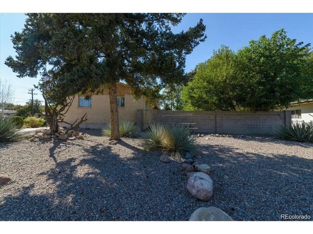 5 Rutgers Ave, Pueblo, CO 81005