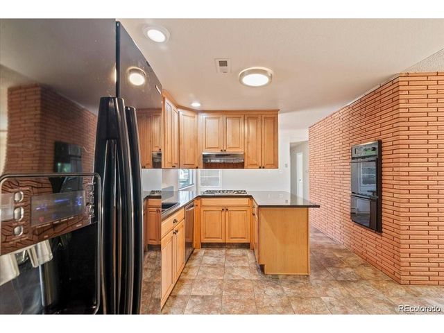 5 Rutgers Ave, Pueblo, CO 81005