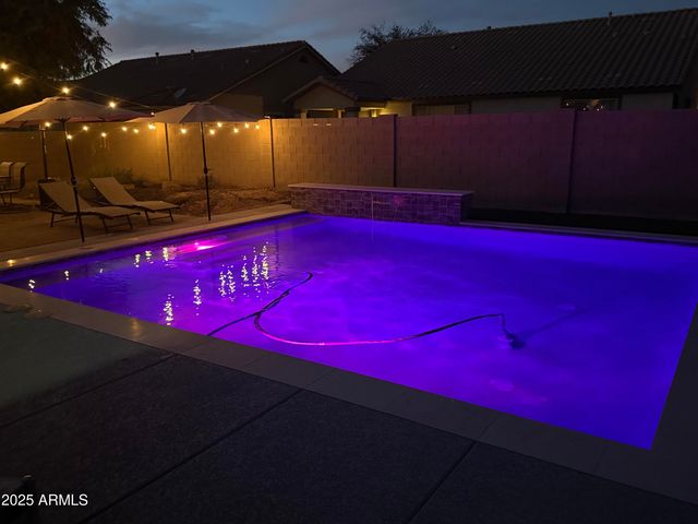 1866 E RAVENSWOOD Drive E, Gilbert, AZ 85298