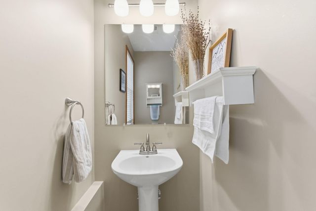 2726 N Goldring Road, La Porte, IN 46350