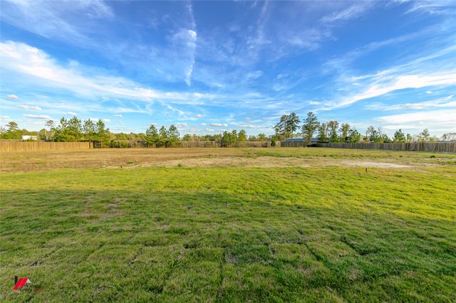 273 Sweet Life Drive, Frierson, LA 71027