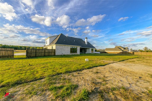 273 Sweet Life Drive, Frierson, LA 71027