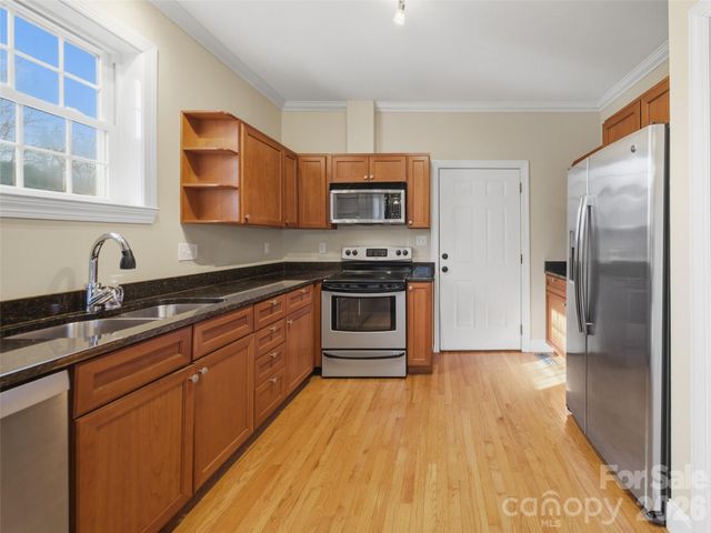 92 Middlemont Avenue, Asheville, NC 28806