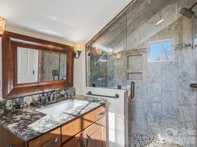 92 Middlemont Avenue, Asheville, NC 28806