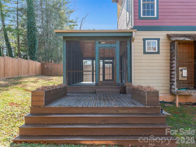 92 Middlemont Avenue, Asheville, NC 28806