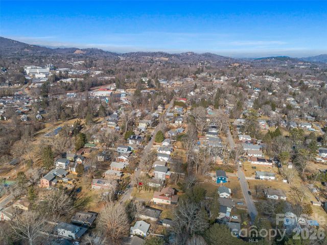 92 Middlemont Avenue, Asheville, NC 28806