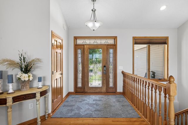 5608 105th Avenue N, Brooklyn Park, MN 55443