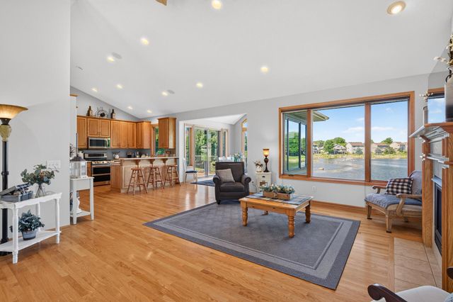 5608 105th Avenue N, Brooklyn Park, MN 55443